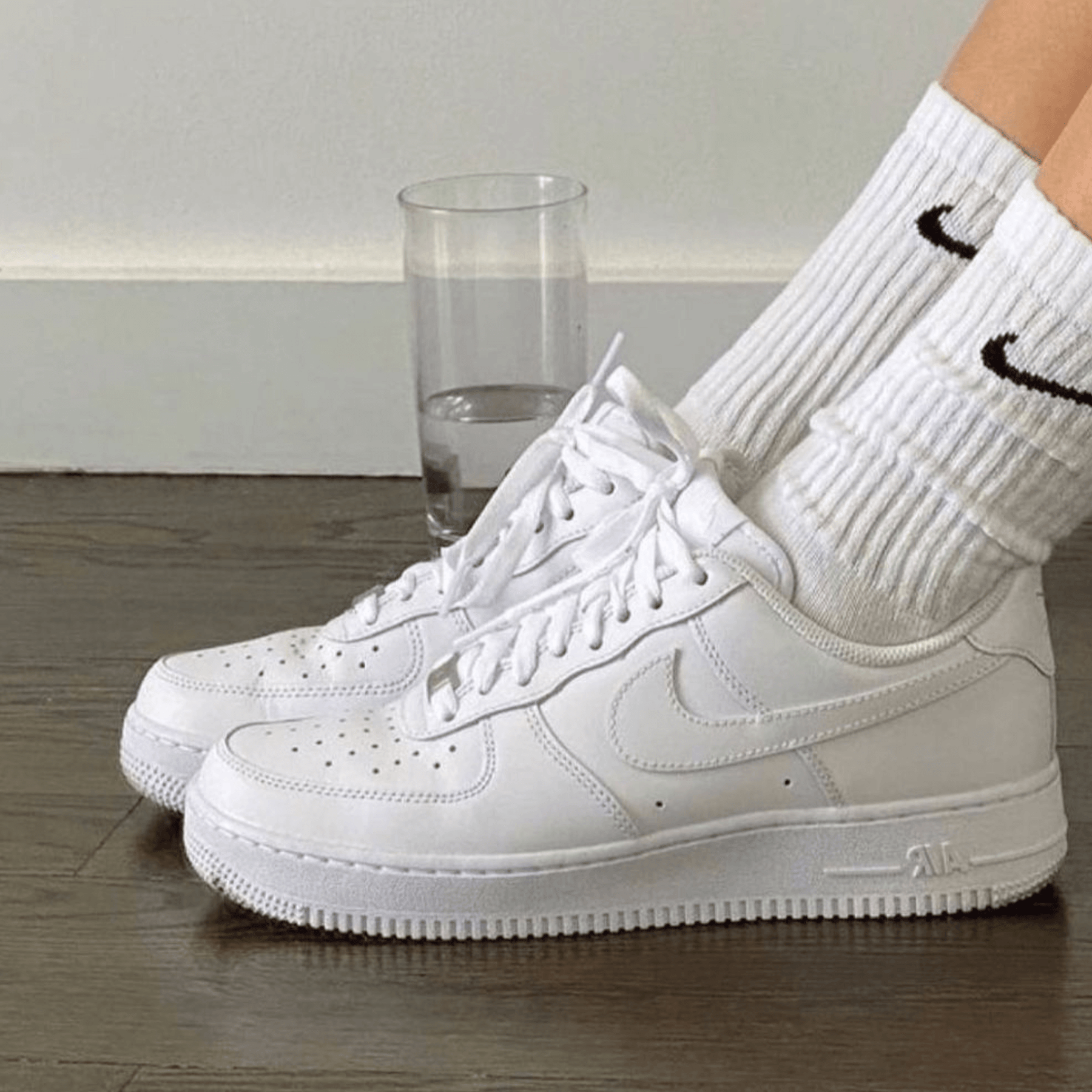 Nike Air Force 1 "07 - Branco