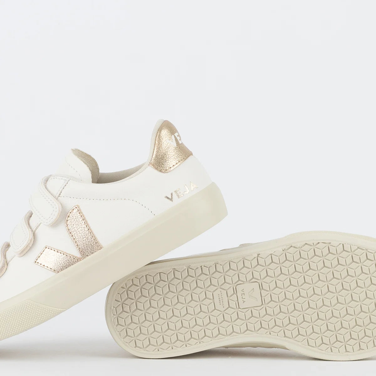 Veja/Vert Recife Velcro - Branco com Dourado