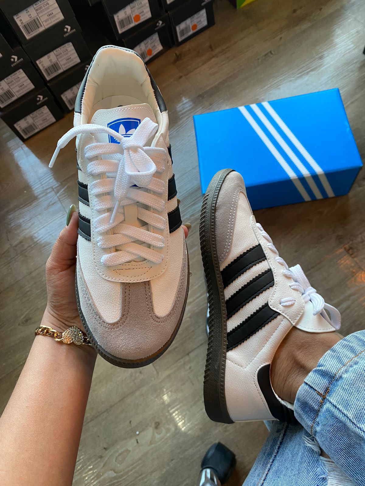 Adidas Samba OG - Branco com Preto