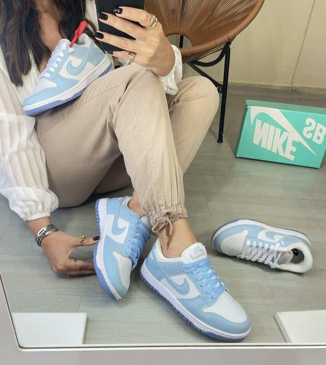 Nike Dunk - Azul Bebê