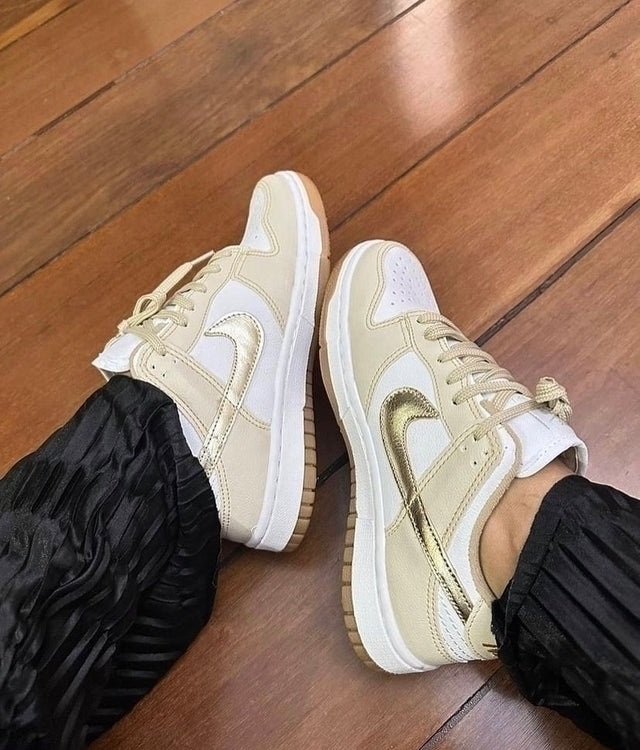 Nike Dunk - Dourado