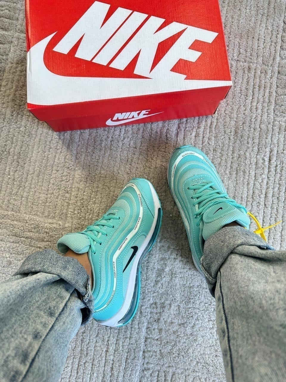 Nike Air Max Undefeated - Verde Água