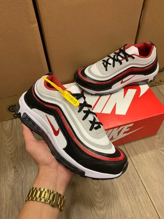 Nike Air Max Undefeated - Preto com Vermelho