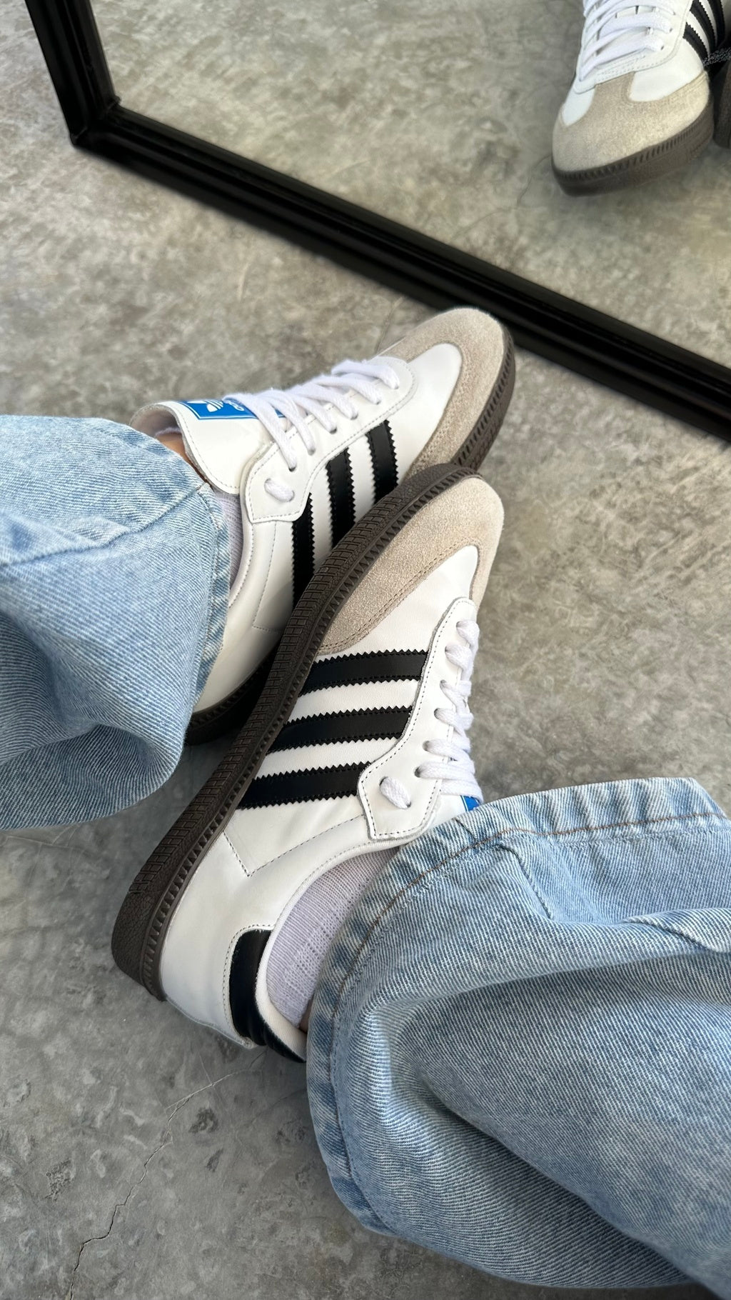 Adidas Samba OG - Branco com Preto