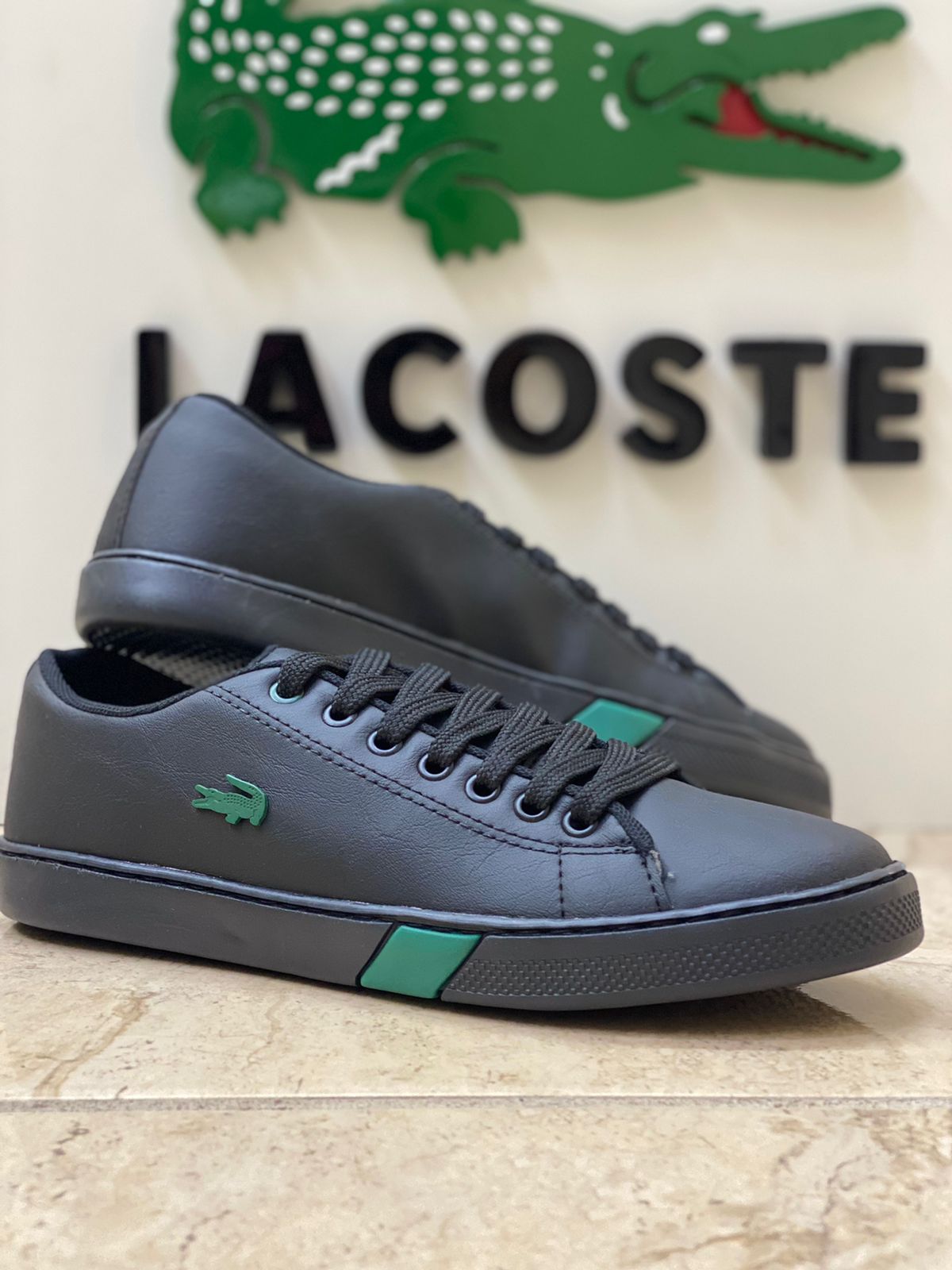 Sapatênis Lacoste - Preto com Verde