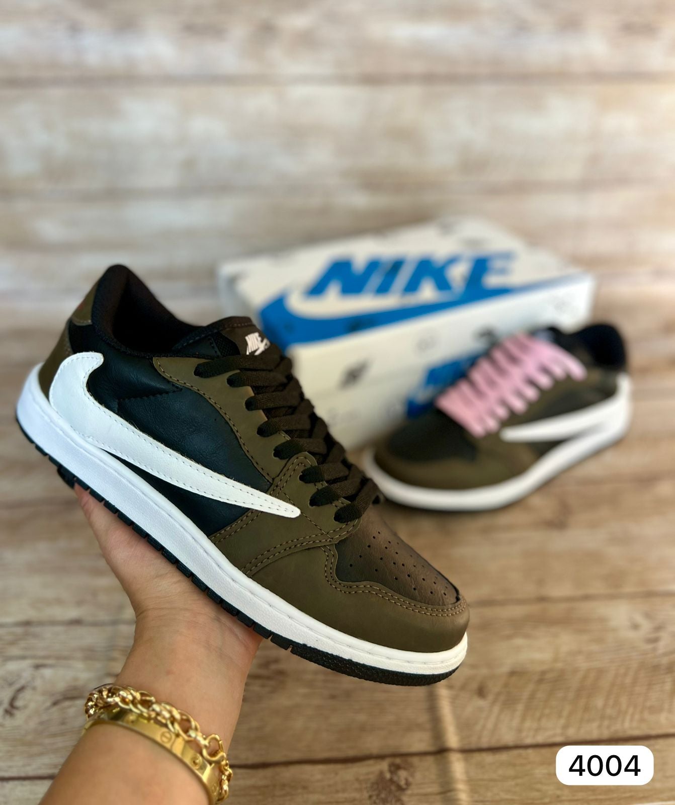 Nike Travis Scott - Verde com Preto