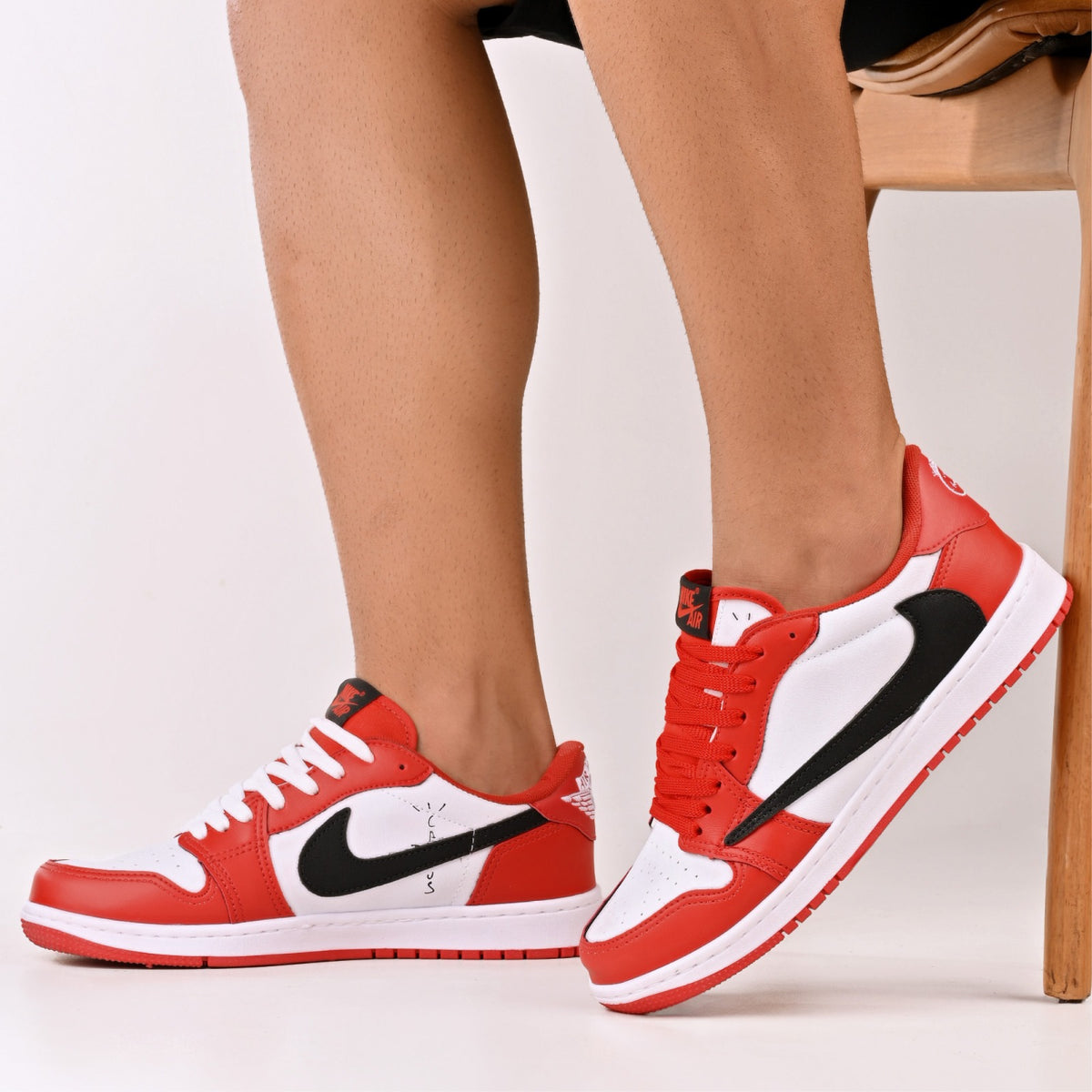 Nike Travis Scott - Vermelho