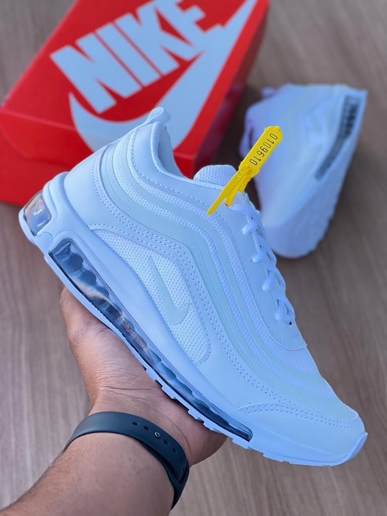 Nike Air Max Undefeated - Branco