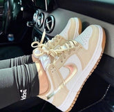 Nike Dunk - Dourado