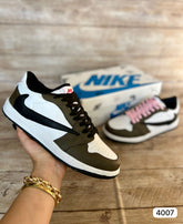 Nike Travis Scott - Verde com Branco