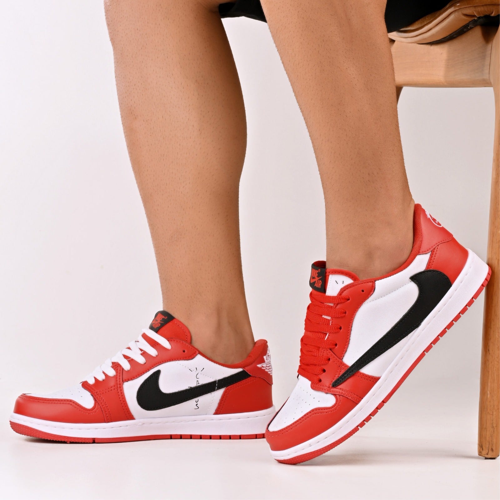 Nike Travis Scott - Vermelho